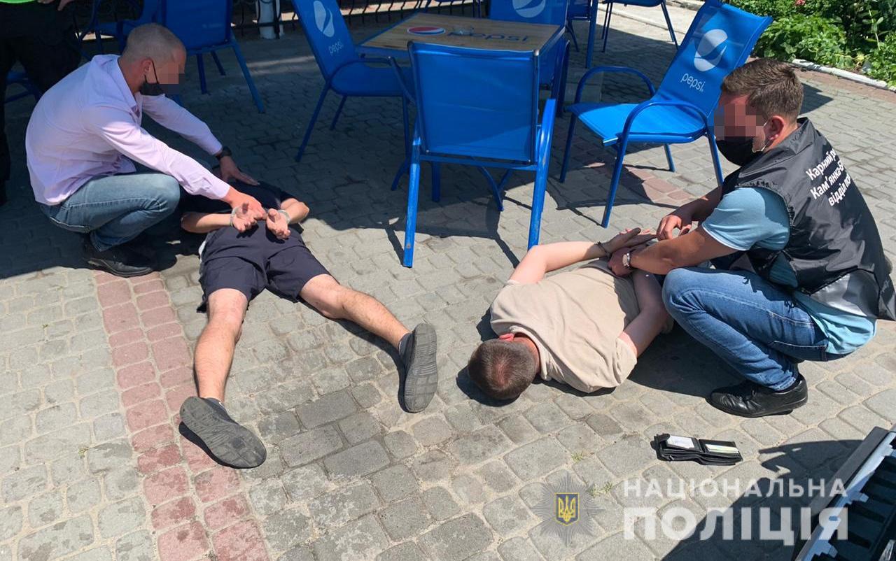 На Львівщині затримали наркоторговців. Фото поліції Львівщини