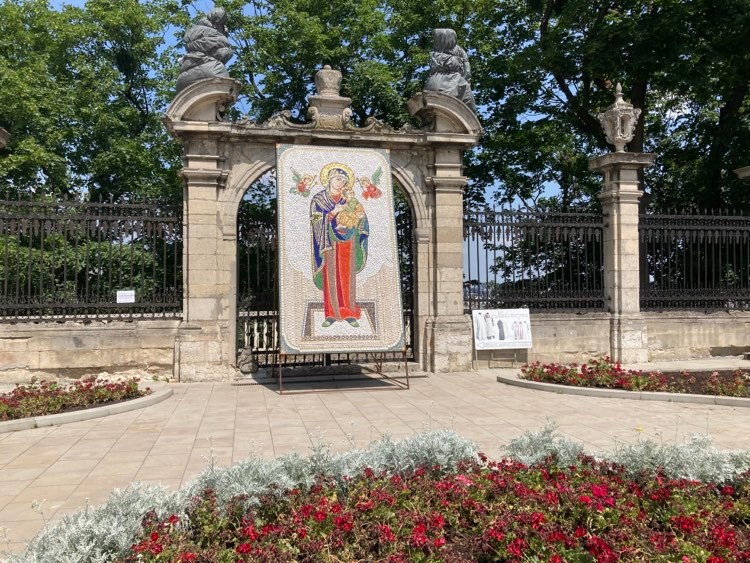 Львів’ян запрошують помолитися біля унікальної ікони Матері Божої Неустанної Помочі