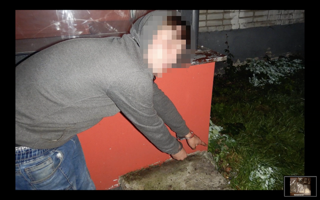 У Львові на гарячому затримали 24-річного закладчика наркотиків