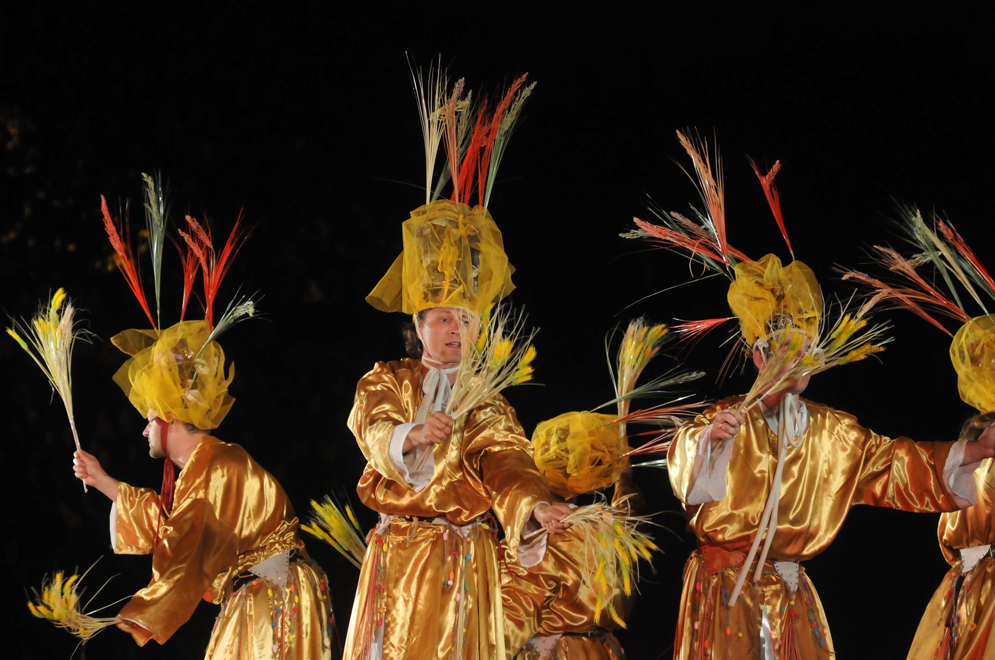 Вулична вистава "Карпатські візерунки": фото 1