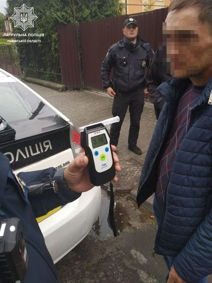 У водія підтвердили стан алкогольного сп'яніння.