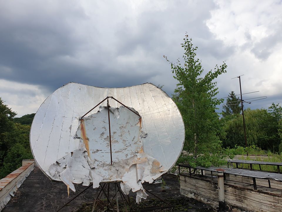 Майже Зона відчуження: з’явились моторошні фото закинутого санаторію «Сокіл» в Брюховичах фото 5 4