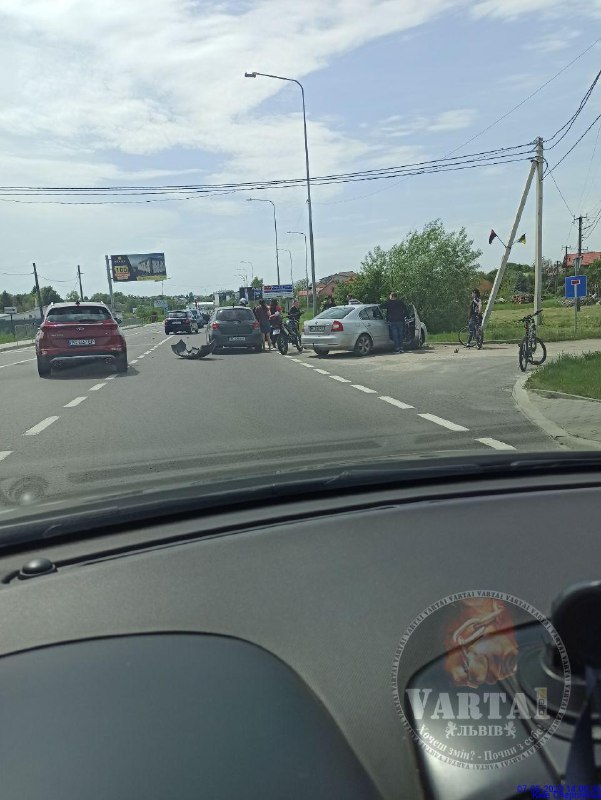 В аварії біля Львова загинув мотоцикліст. Фото: Варта-1
