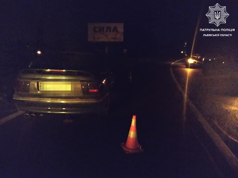П&rsquo;яний винуватець ДТП біля Львова намагався підкупити копів. Фото поліції