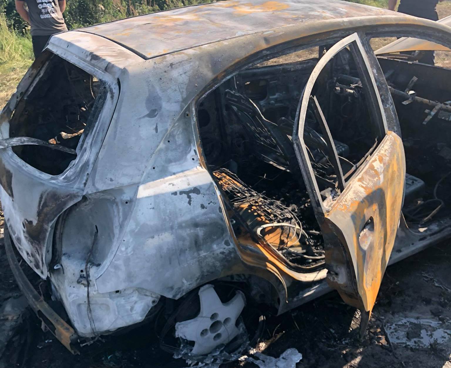 Автомобіль вигорів до тла. Фото: ГУ ДСНС