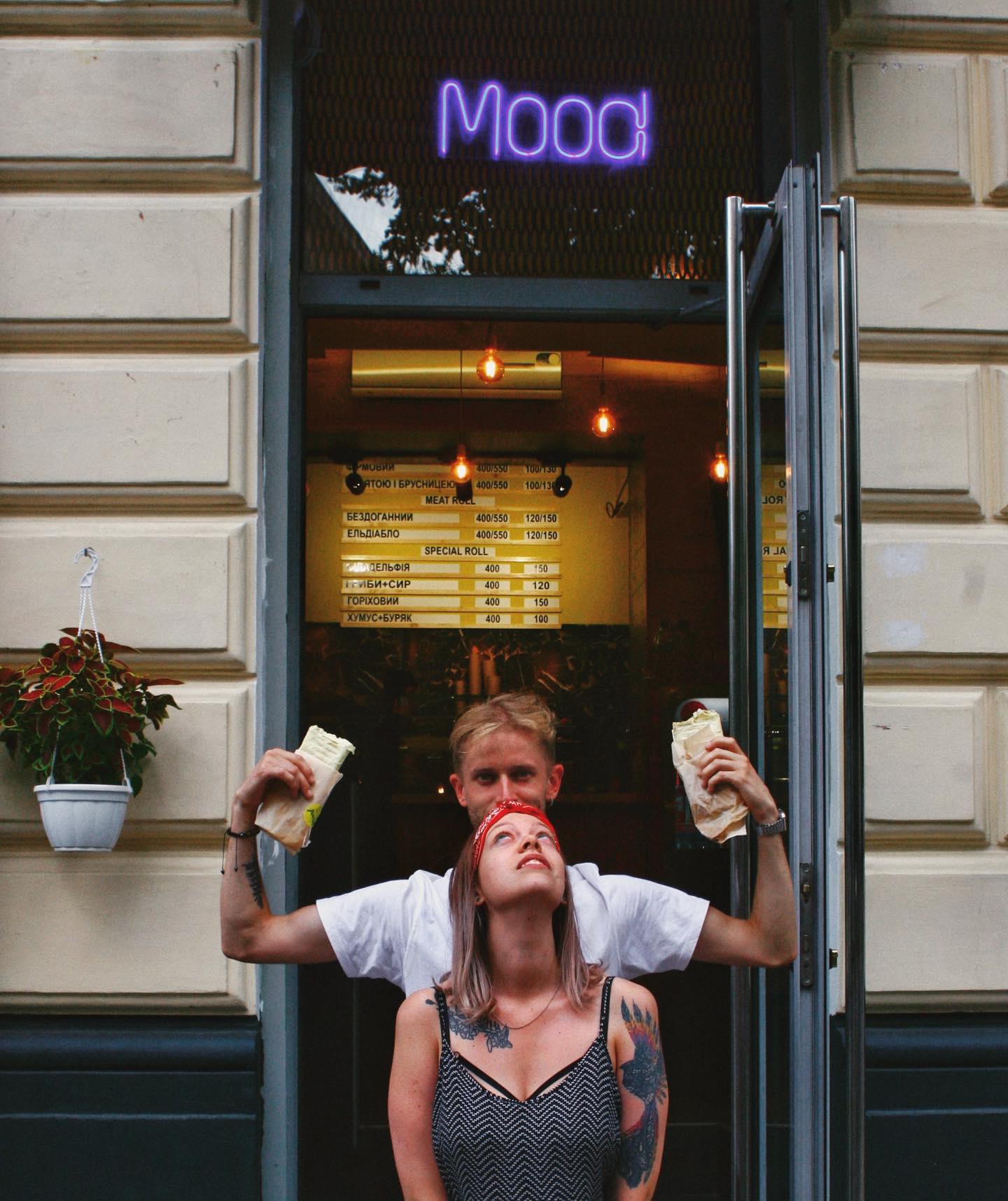 На Грушевського відкрили ресторан здорової вуличної їжі. Фото: Mood Street Food