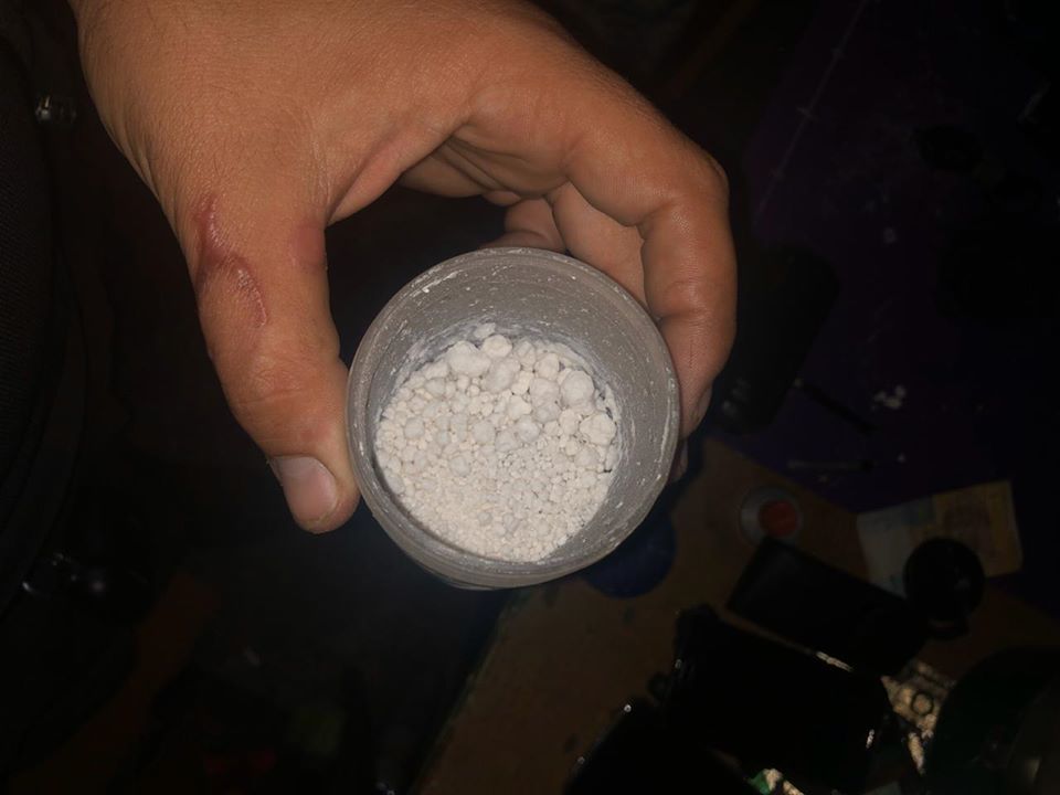 У львівському гаражі виявили нарколабораторію. Фото поліції