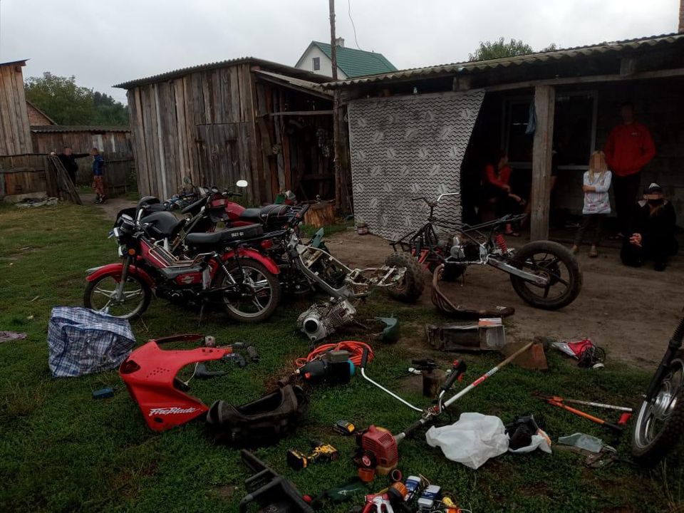 Львівські копи затримали серійних крадіїв мотоциклів. Фото поліції