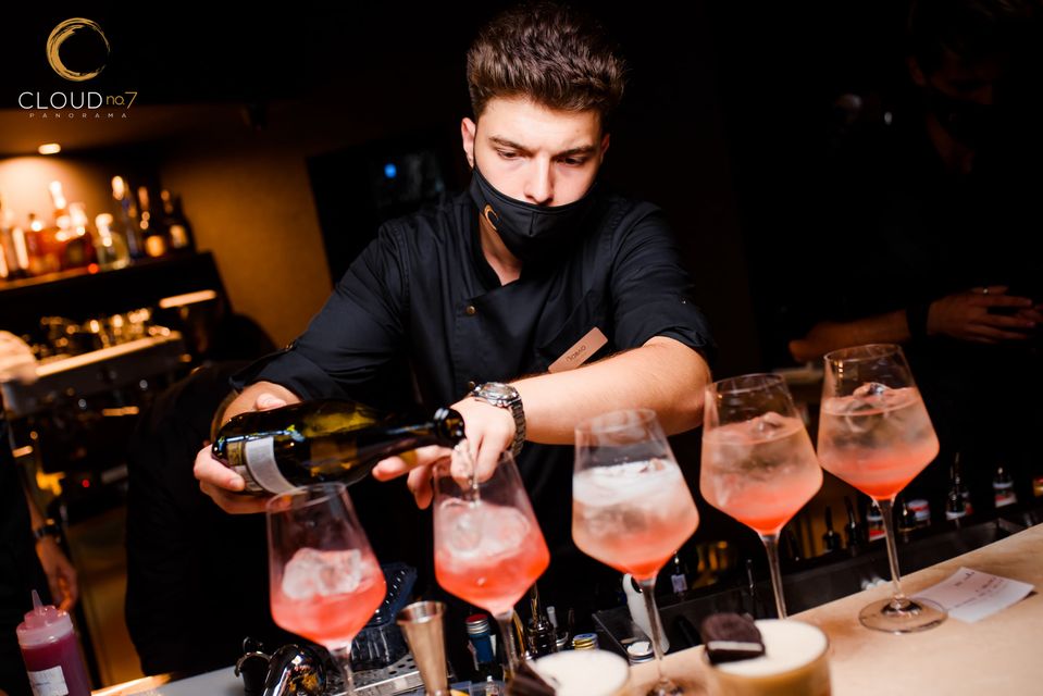 Коктейлі. Фото: Cloud no.7 Panorama