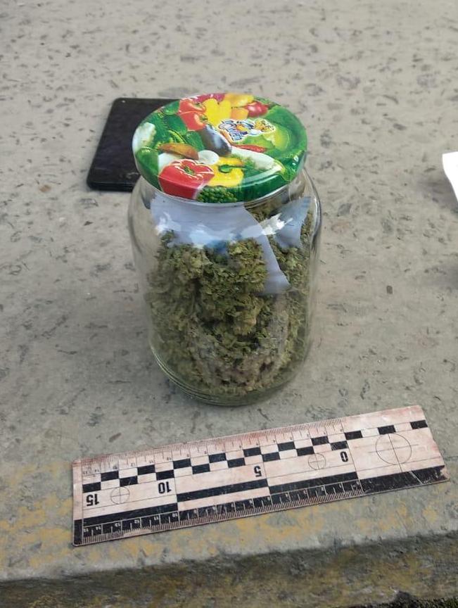 Завдяки інформації в Telegram у Львові затримали двох закладчиків наркотиків. Фото: Поліція Львівської області