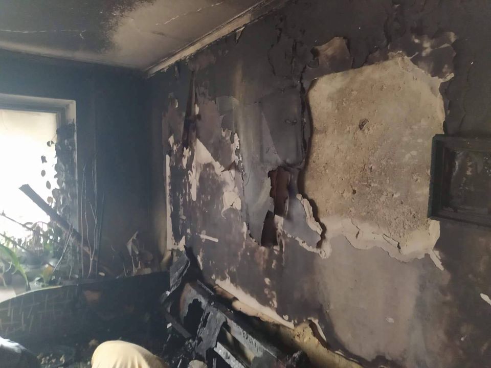 На вулиці Яреми у Львові горіла квартира. Фото: ГУ ДСНС
