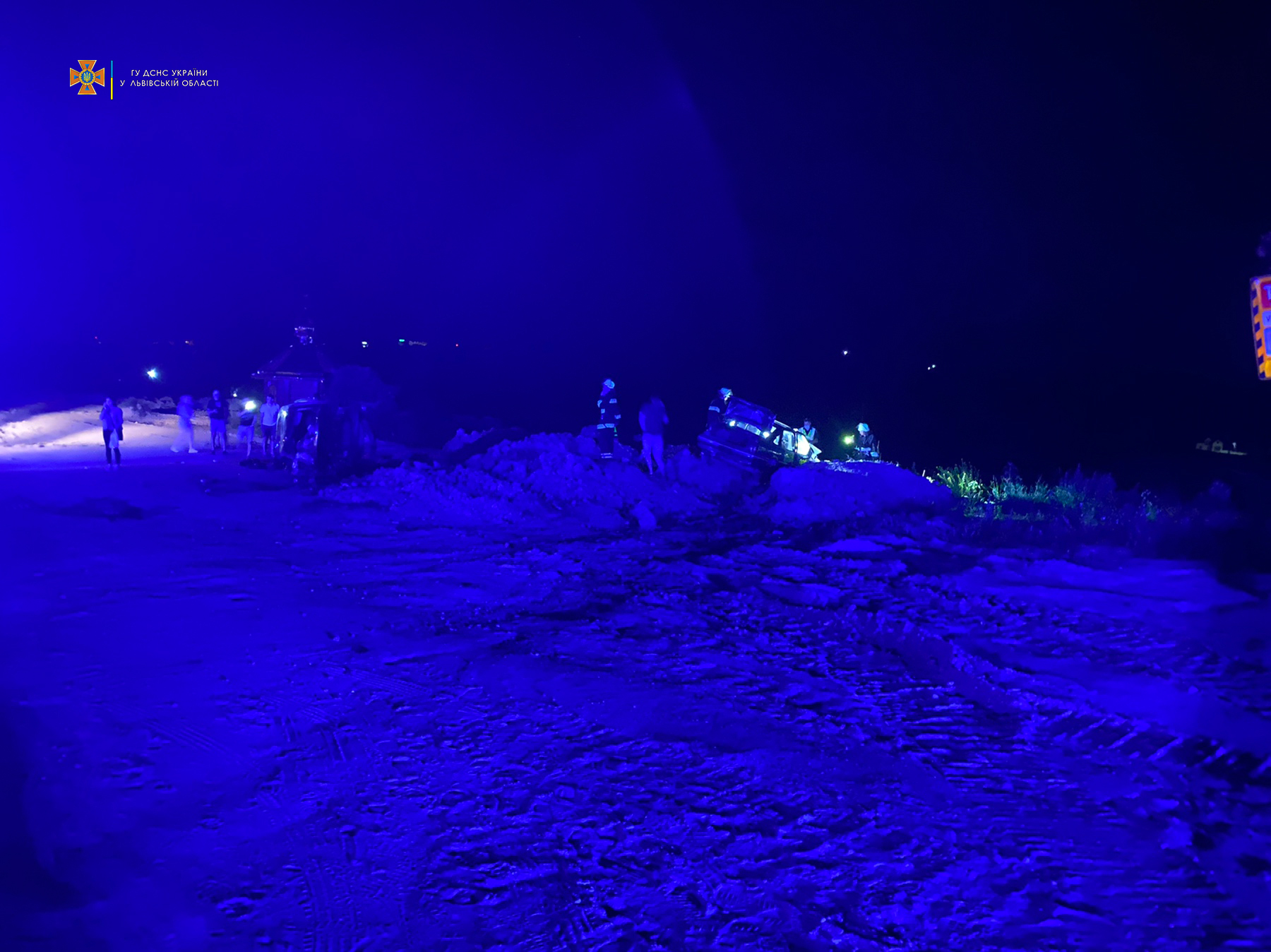 В автотрощі біля Дрогобича травмувалися двоє людей. Фото: ГУ ДСНС