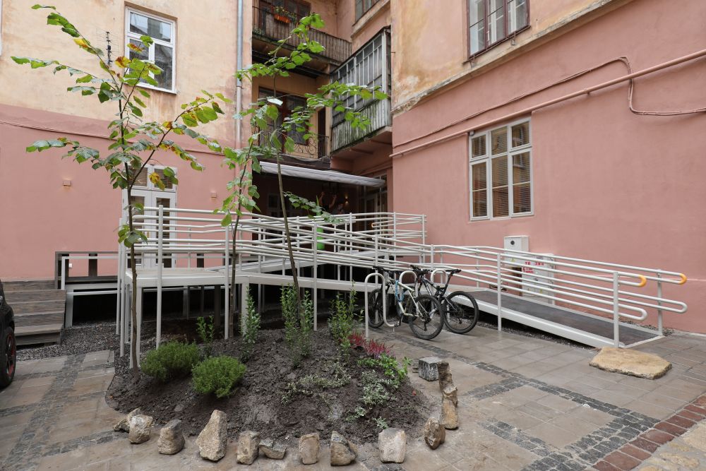 На вулиці Стефаника відкрили Львівський муніципальний мистецький центр. Фото: Львівська міська рада