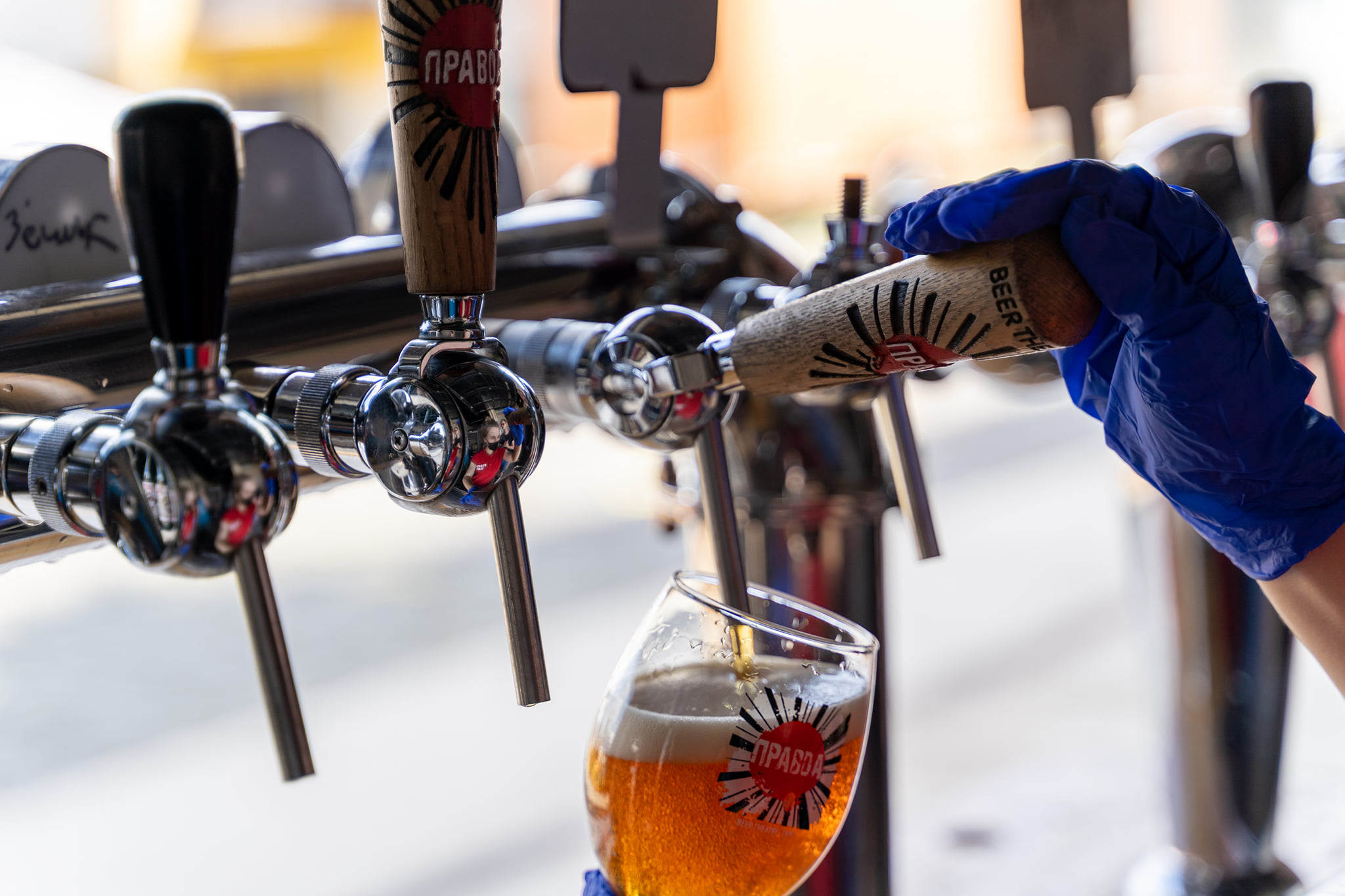 У Львові відкрили два мікро-паби популярної пивоварні. Фото: Правда Craft Mission 