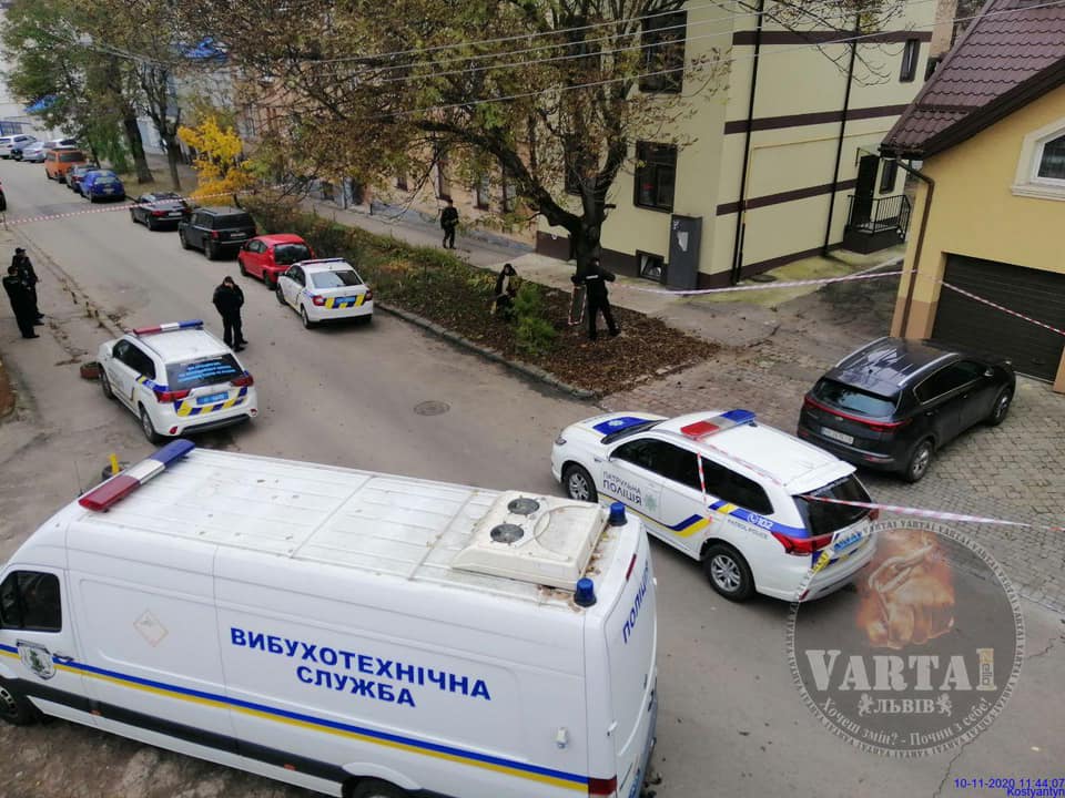 У Львові погрожують підірвати авто. Фото: Ігор Зінкевич