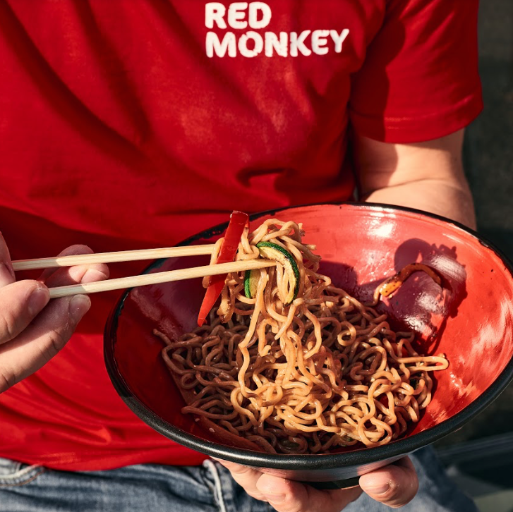 На околиці Львова відкрили раменну. Фото: Red Monkey/Facebook