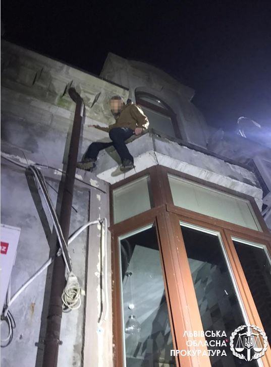 Львівські копи затримали банду злодіїв. Фото прокуратури