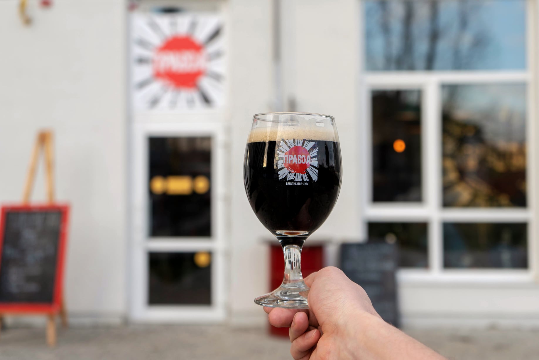 У Львові відкрили два мікро-паби популярної пивоварні. Фото: Правда Craft Mission 