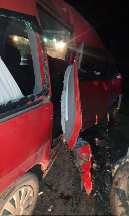 В ДТП на Львівщині травмувалися двоє людей. Фото поліції