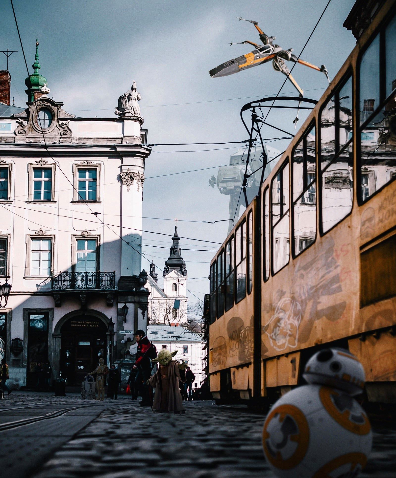 Дарт Вейдер із героями «Зоряних воєн» атакували Львів. Фото: Михайло Присташ
