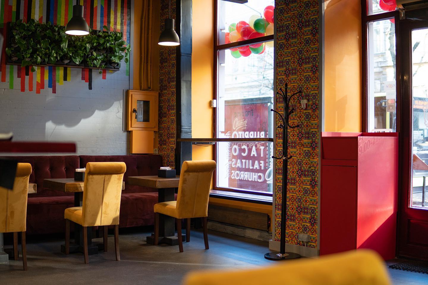 В центрі Львова відкрили перший мексиканський фаст-фуд. Фото: Paprika/Facebook