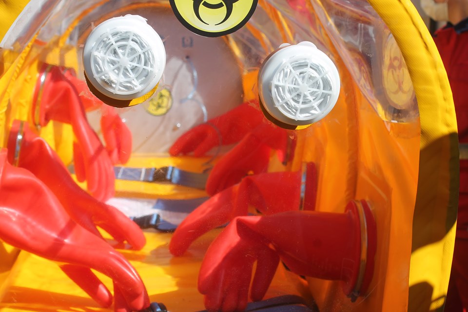 Капсулу для транспортування хворих на COVID-19. Фото: Укрінформ