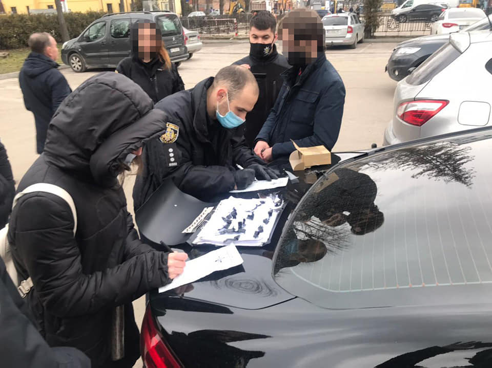 У Львові затримали закладчика наркотиків. Фото поліції