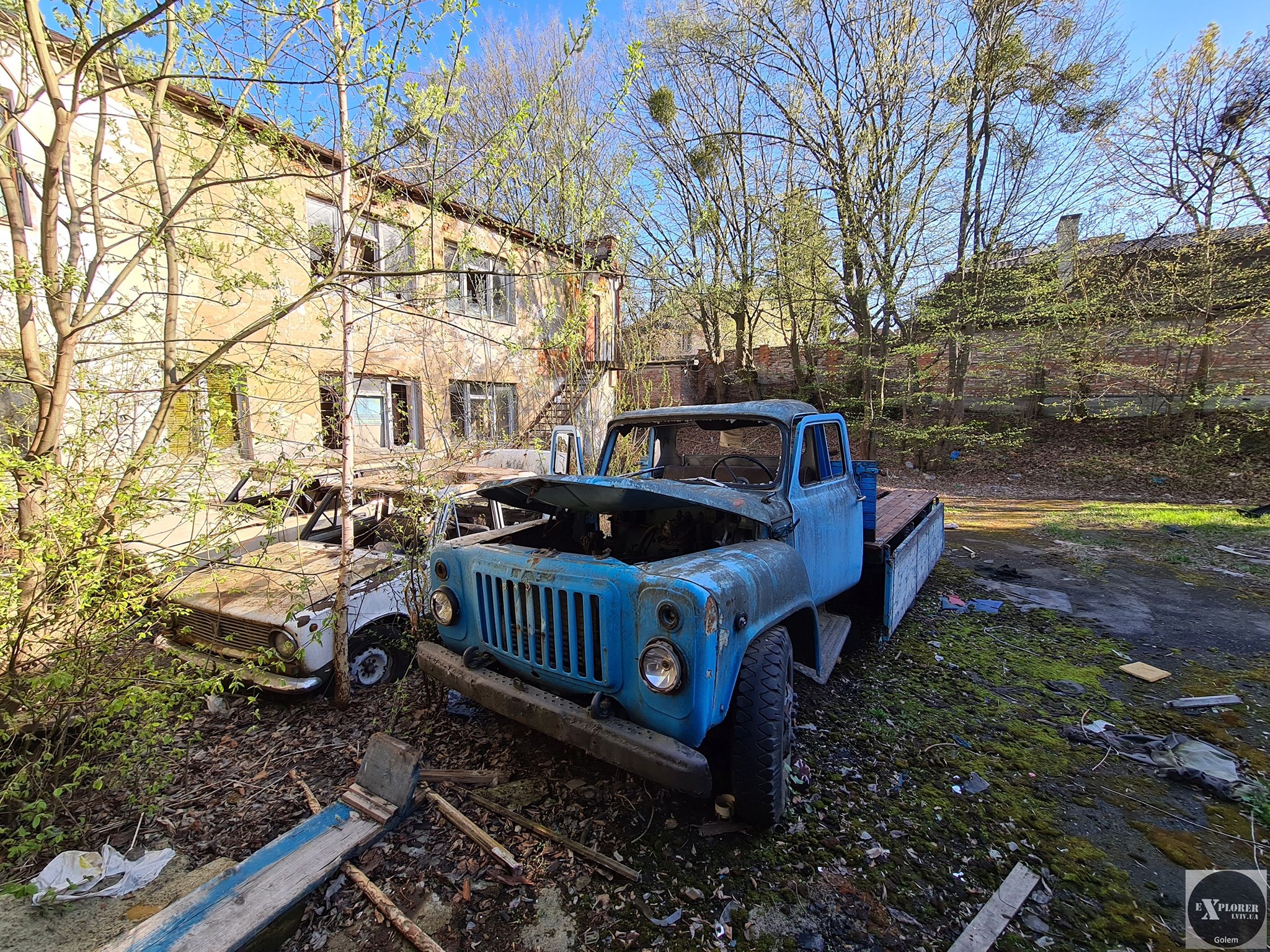 Дослідники показали фото закинутої автошколи на Новому Львові. Фото: Андрій Риштун