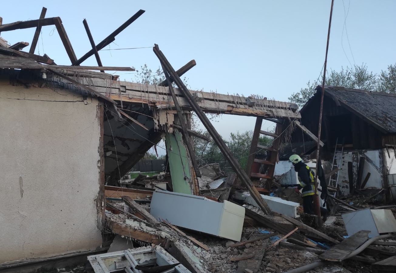 На Золочівщині вибух газу повністю зруйнував будинок. Фото: ГУ ДСНС