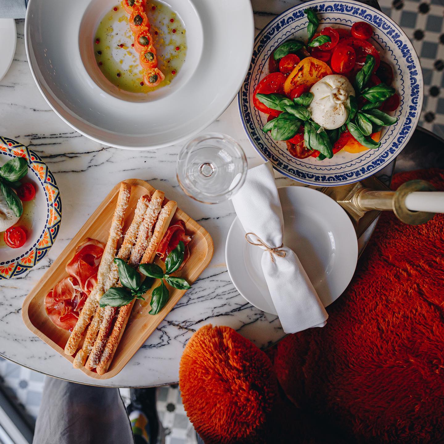 У центрі Львова відкрили ресторан із ведмедями. Фото: Teddy restaurant