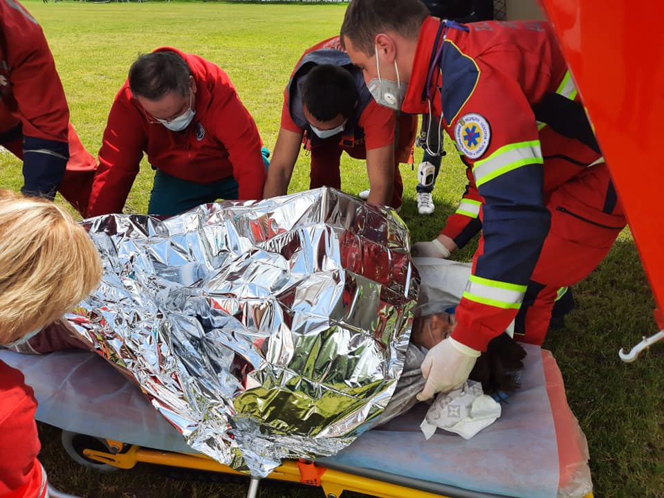 До Львова гелікоптером доставили 48-річну жінку. Фото: Львівський обласний Центр екстреної медичної допомоги та медицини катастроф