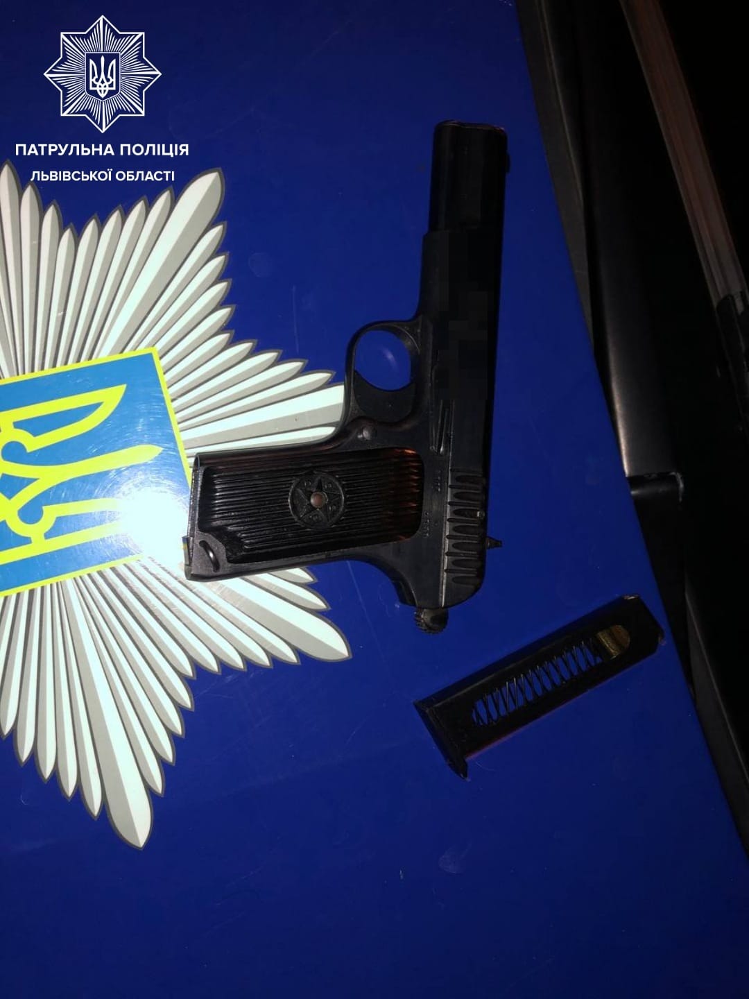 На Чорновола серед ночі пролунав постріл. Фото поліції