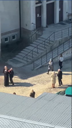 Причастя під час карантину. Скріншоти з відео Наталії Шахрайчук