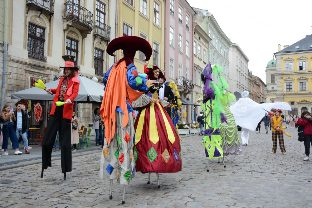 Львів перетворився у театральну казку. Фото: Львівська міська рада
