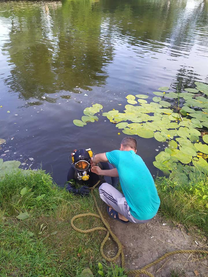 З річки Луг витягли труп. Фото: Центральна рятувально-водолазна служба