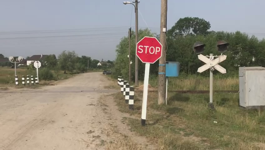 Смертельна ДТП на колії: загибла водійка була працівницею Львівської залізниці. Фото поліції