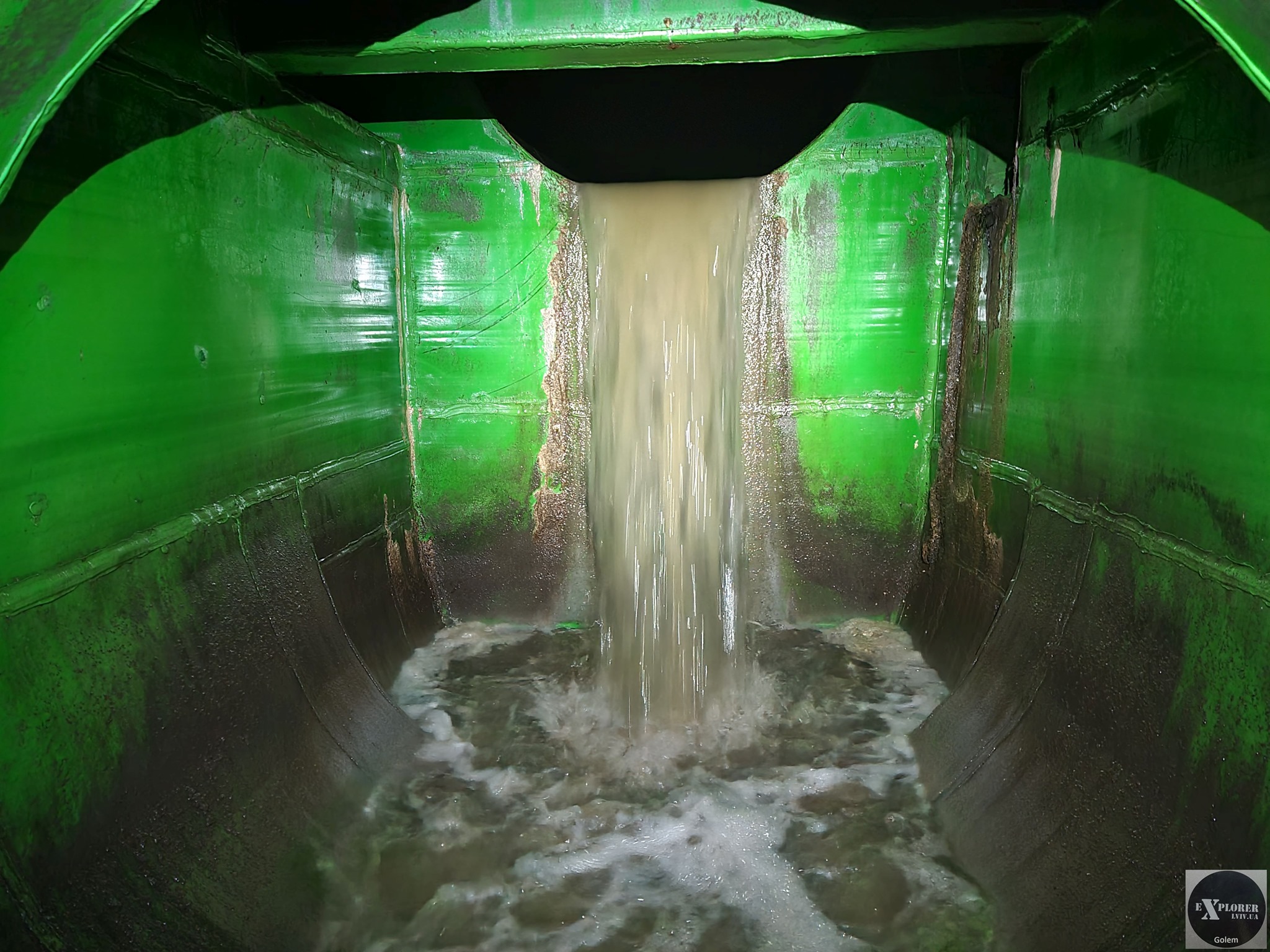 Львівські диґери прогулялися колектором до Личаківського цвинтаря. Фото: Андрій Риштун