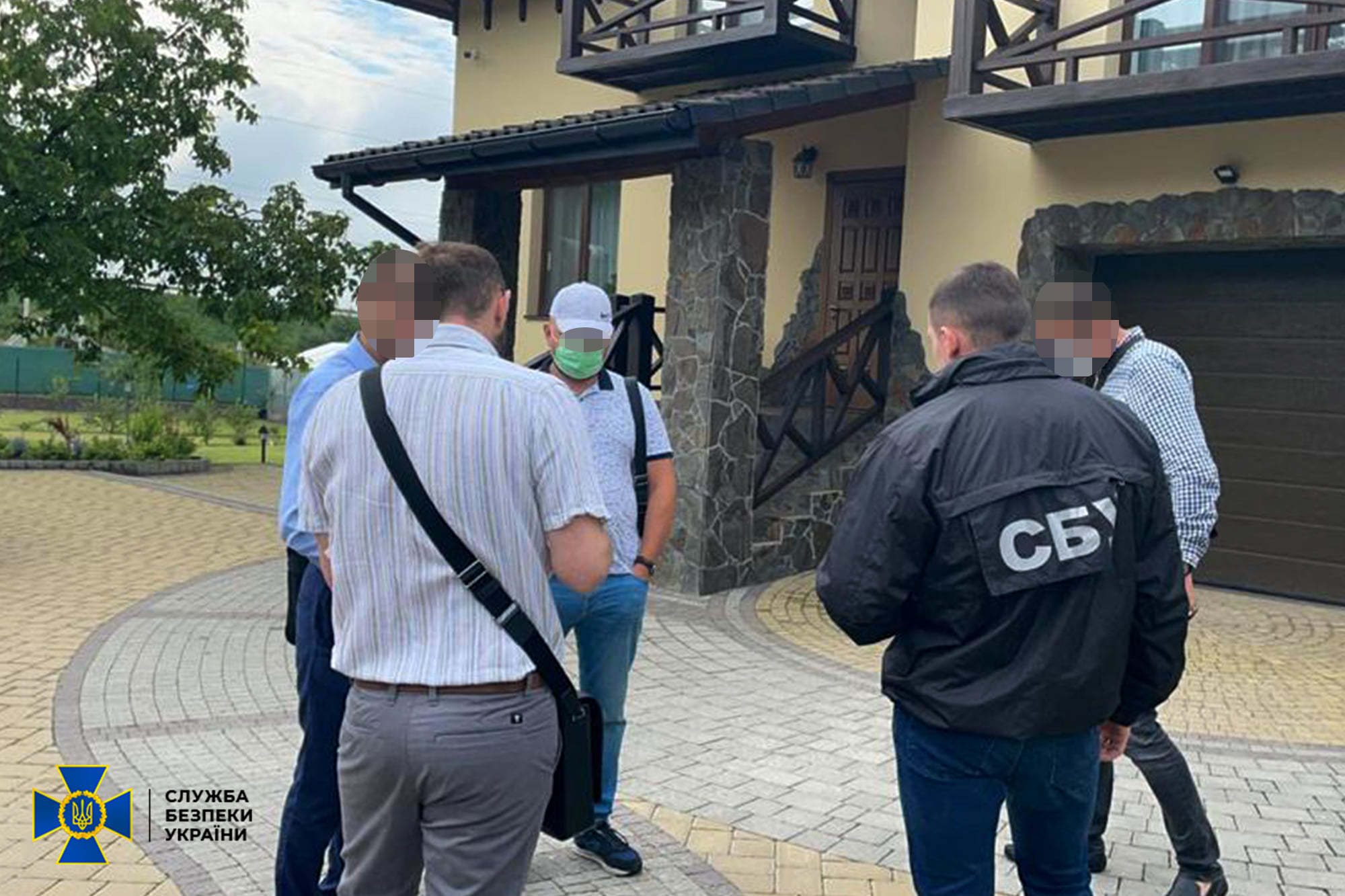 Керівника відділу «Львівської залізниці» впіймали на хабарі. Фото: СБУ