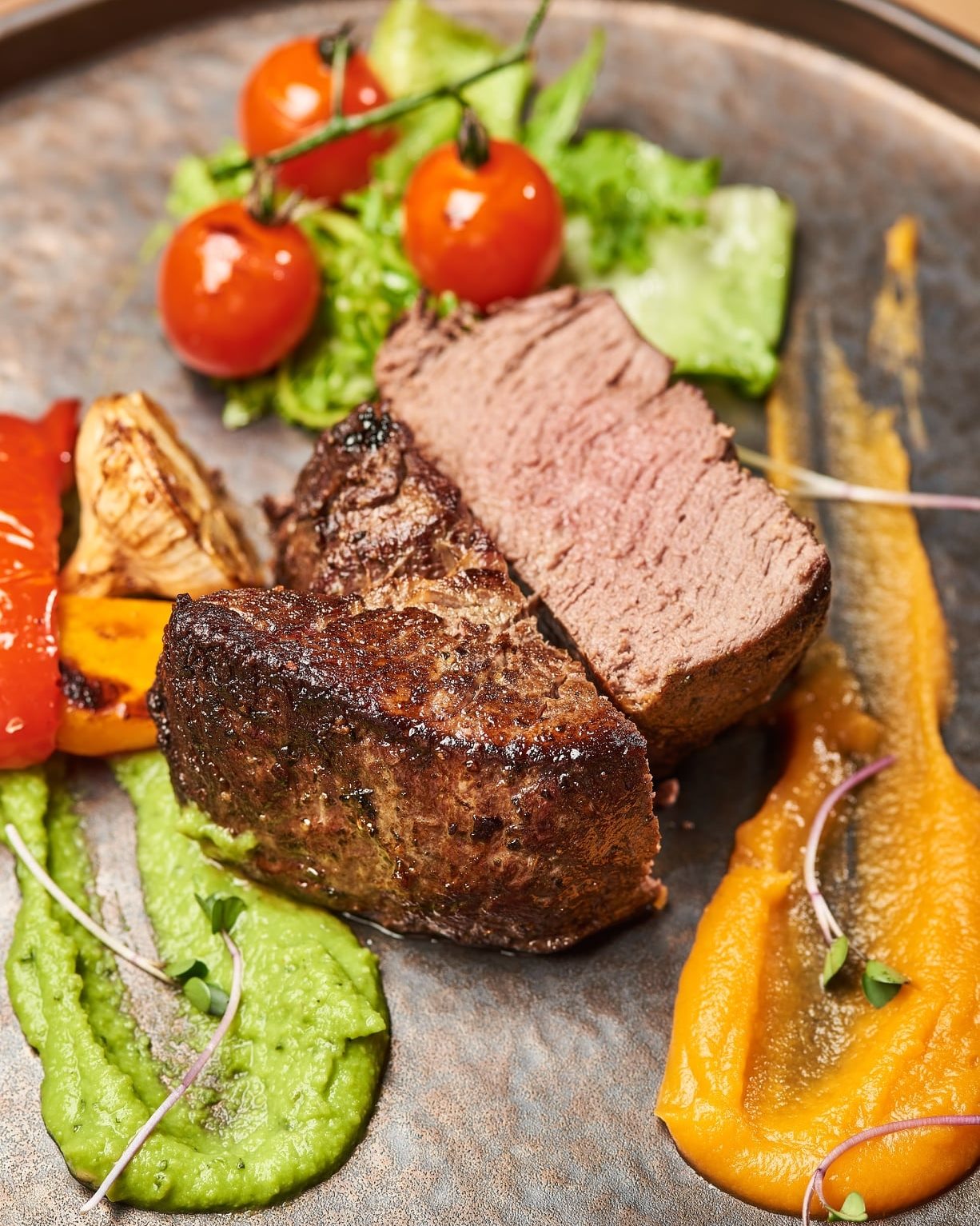 На Сихові відкрили перший ресторан аргентинської кухні. Фото: Fugazzeta/Facebook