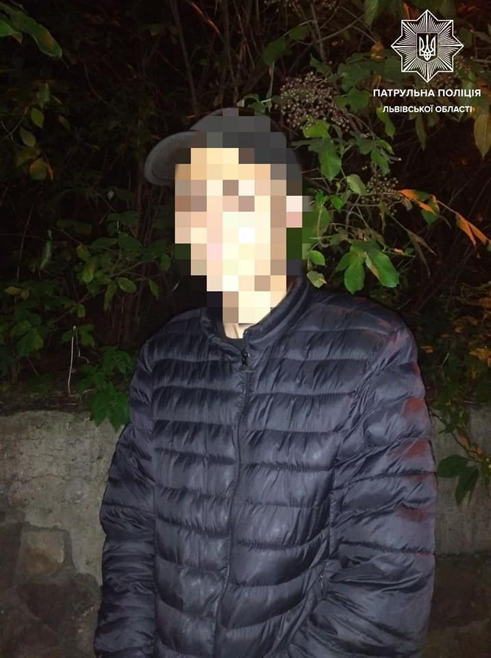 У Львові побили та пограбували п&rsquo;яного іноземця. Фото поліції