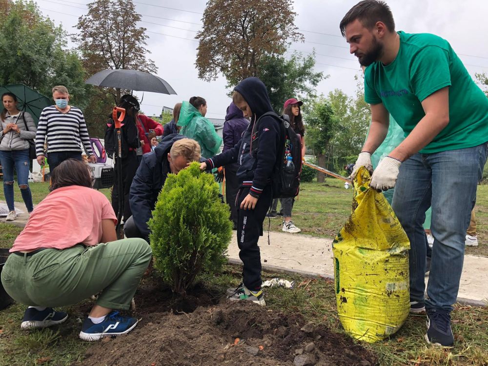 У Львові облаштували сенсорний сад для собак. Фото: Львівська міська рада