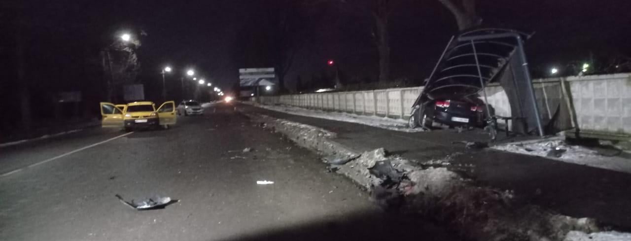 Після ДТП з п&rsquo;яним водієм 16-річну дівчину в комі доправили до Львова гелікоптером