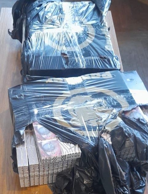 22-річний львів'янин намагався перевезти потягом до Польщі 400 пачок сигарет, заховавши їх під подушкою