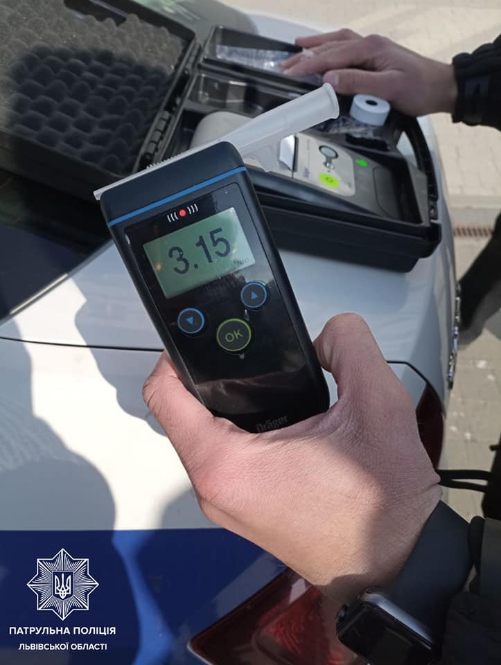 Львів&rsquo;янина, якого впіймали п&rsquo;яним за кермом, доправили у військкомат