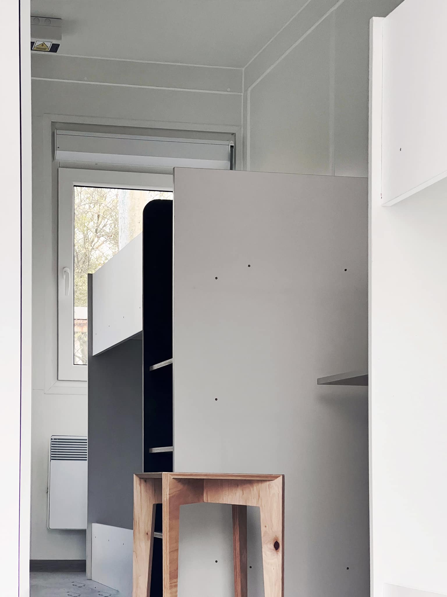 У Львові терміново шукають меблярів