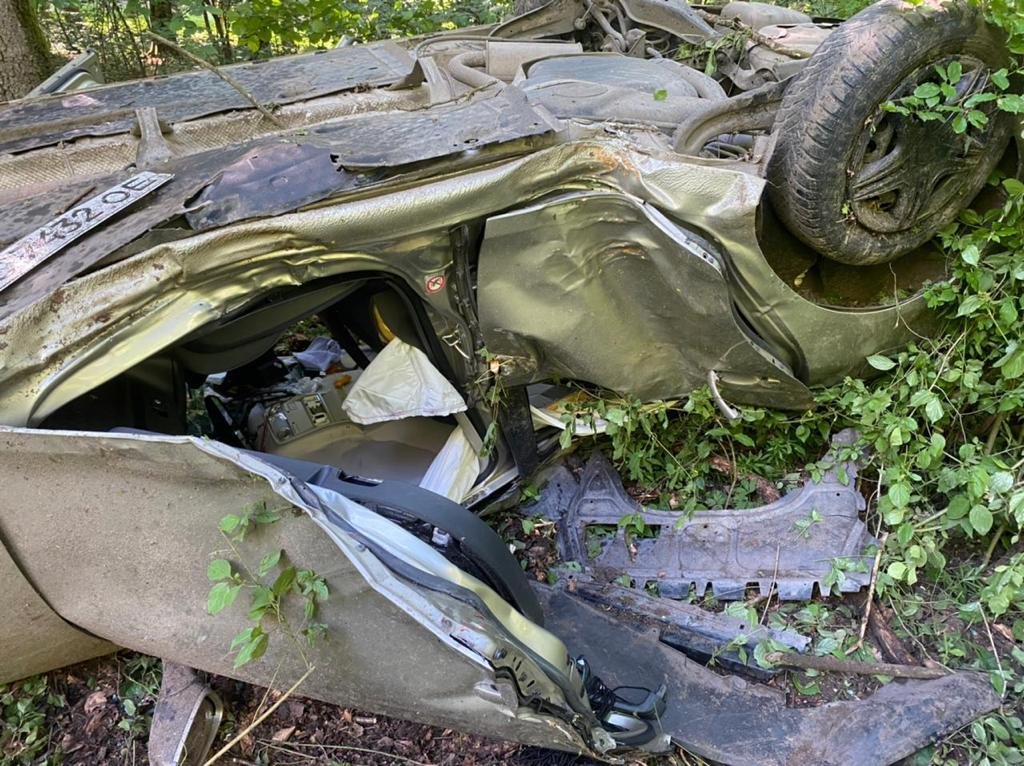 На Яворівщині автомобіль злетів у кювет та перекинувся – постраждали троє підлітків