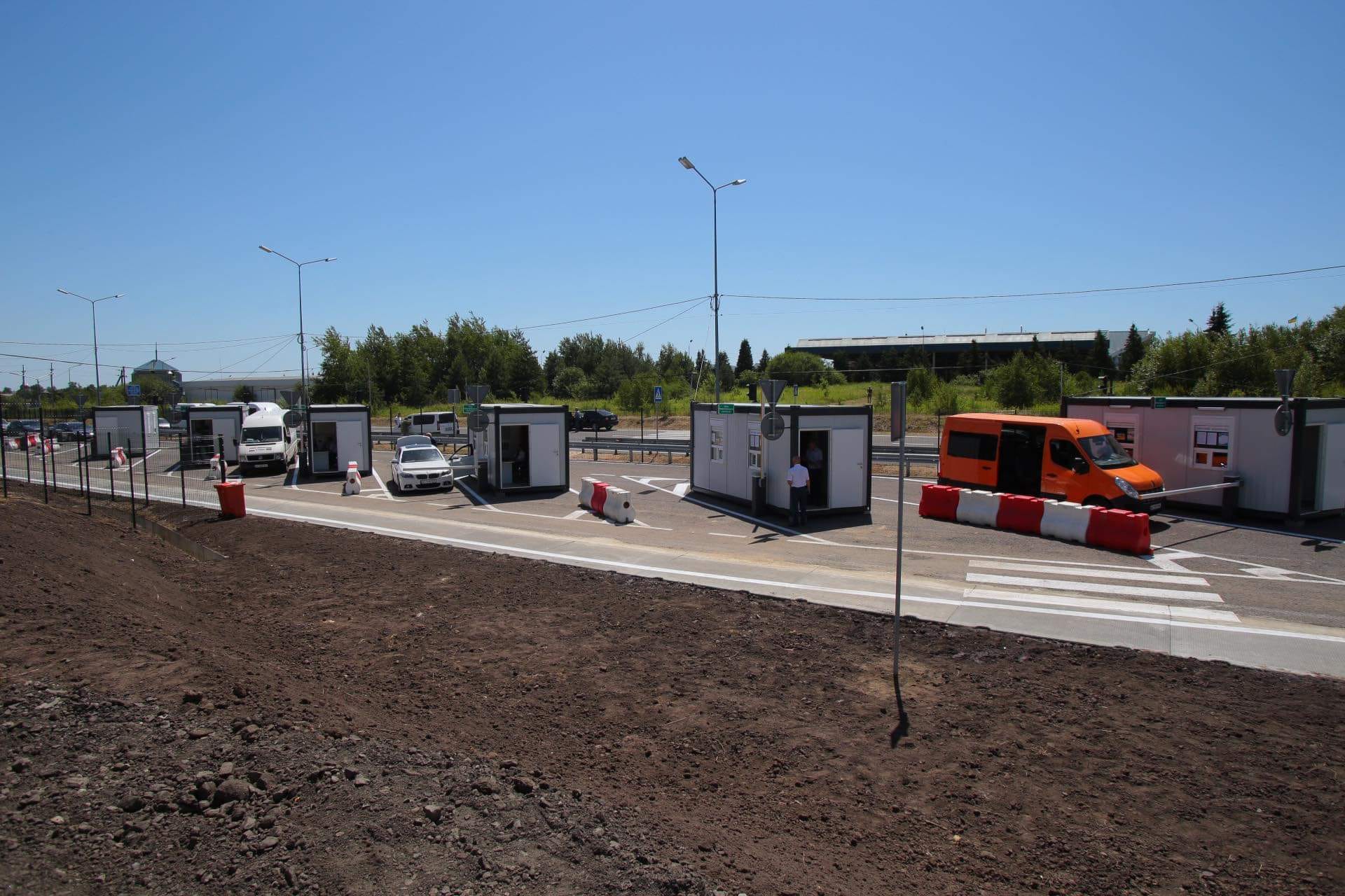 У пункті пропуску «Краковець» збільшили кількість смуг для вантажівок