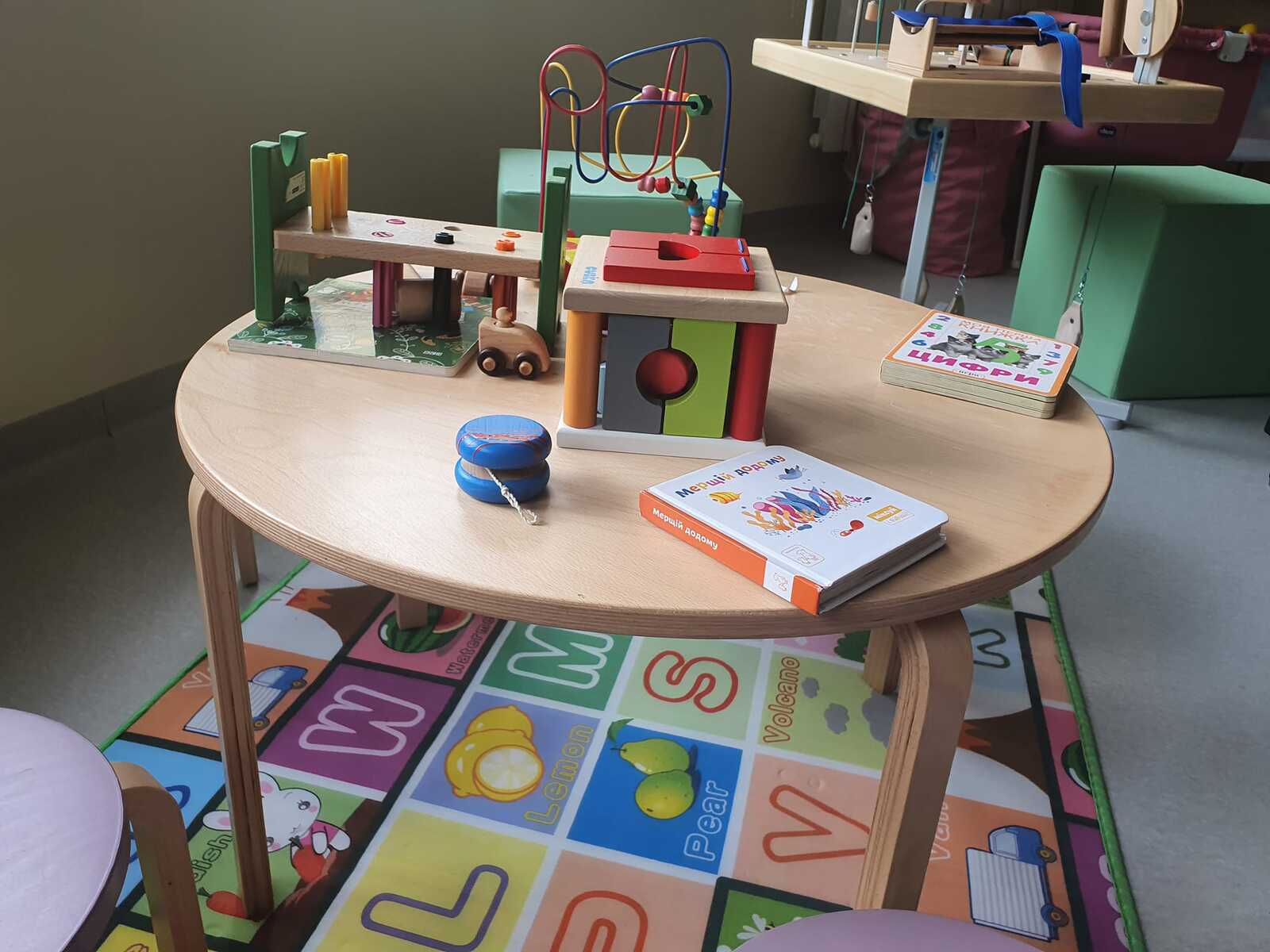 У львівській лікарні відкрили оновлений кабінет дитячої реабілітації