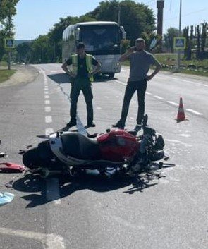 В ДТП на трасі Львів &ndash; Краковець загинув 23-річний мотоцикліст