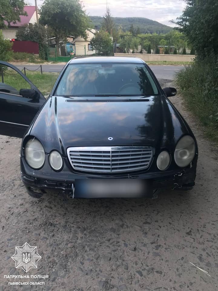 Надула у Drager 2,22 проміле: 21-річна водійка роз'їжджала Львовом п'яною за кермом